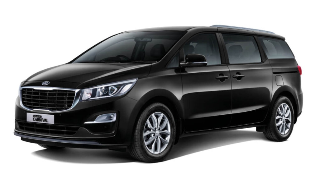 Kia Carnival de la flota de Premium Rent a Car