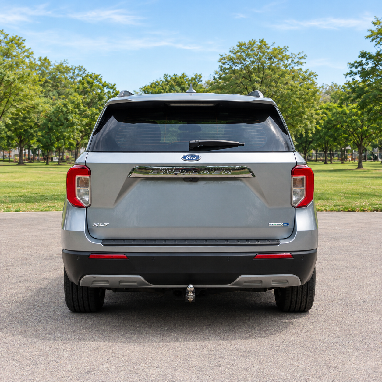 Vista posterior del Ford Explorer XLT